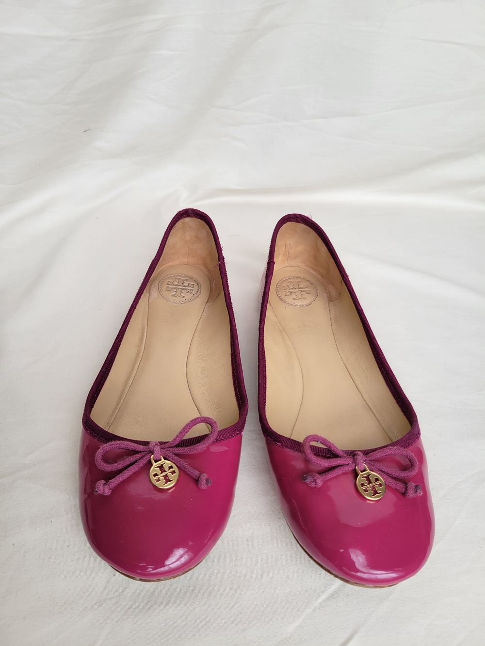 ✨ Tory Burch Pink Patent Leather Ballet Flats | Bow & Gold Logo Charm ✨